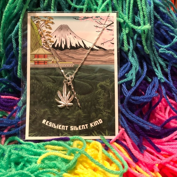 Mary Jane-Weed Leaf w/Peace-Pipe charm necklace - Picture 3 of 6